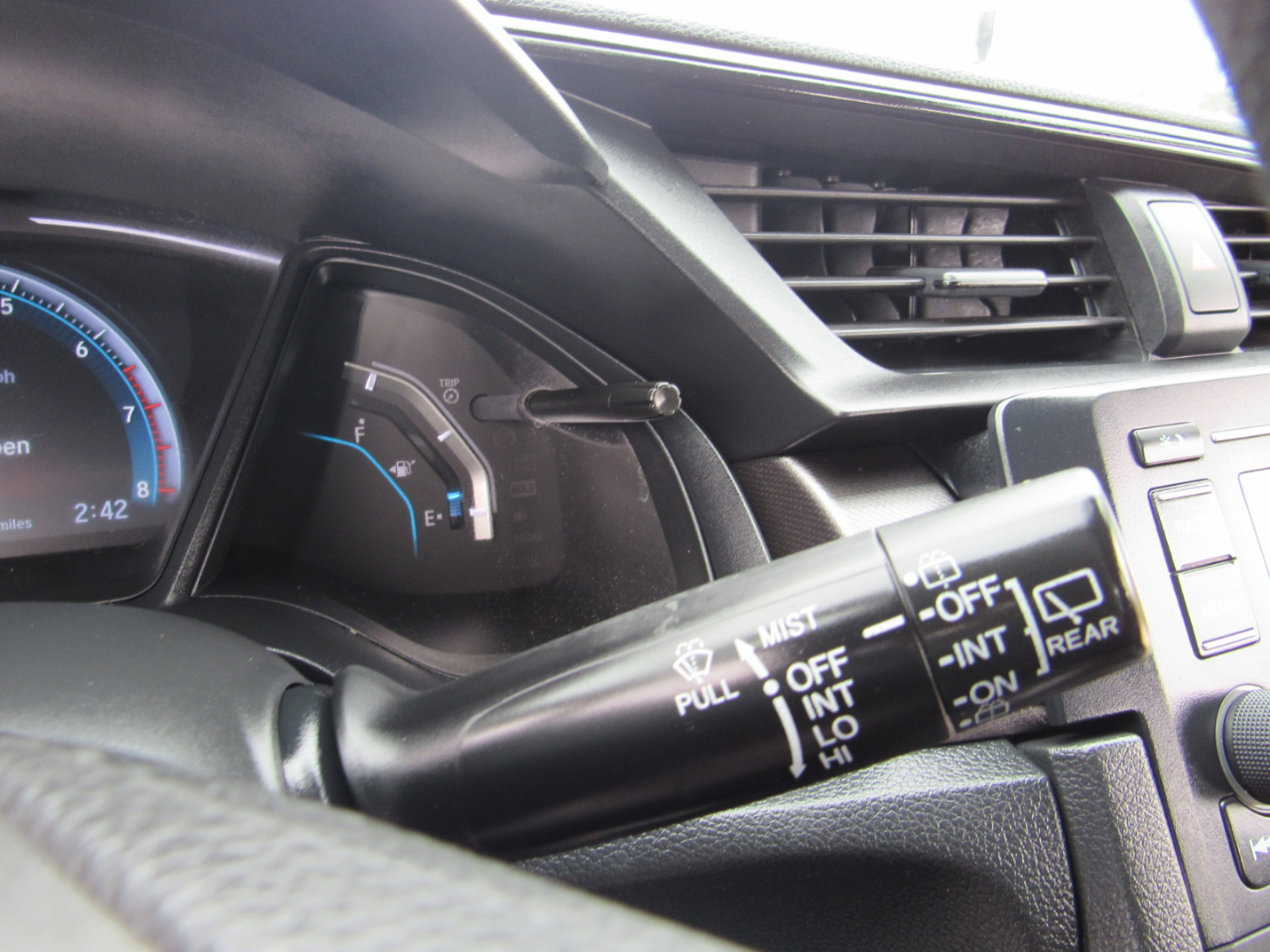 Honda Civic Hatchback LX CVT 2019