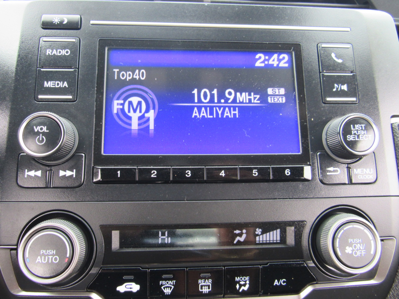 Honda Civic Hatchback LX CVT 2019