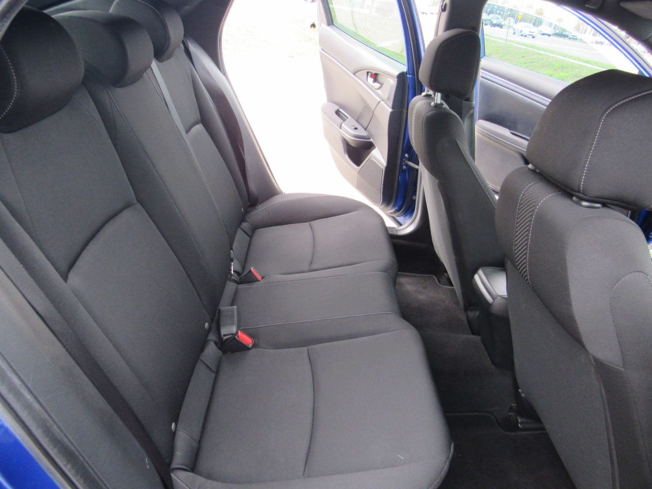 Honda Civic Hatchback LX CVT 2019