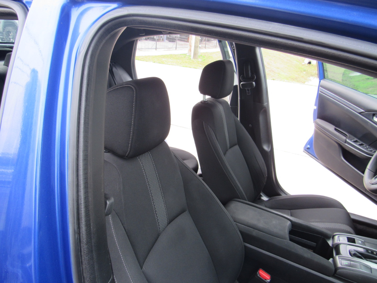 Honda Civic Hatchback LX CVT 2019