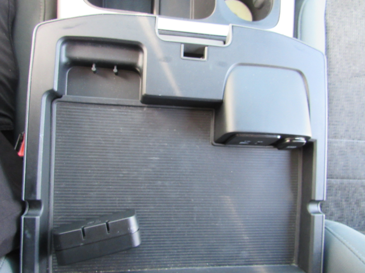 RAM 1500 Big Horn 4x4 Crew Cab 5'7" Box 2017