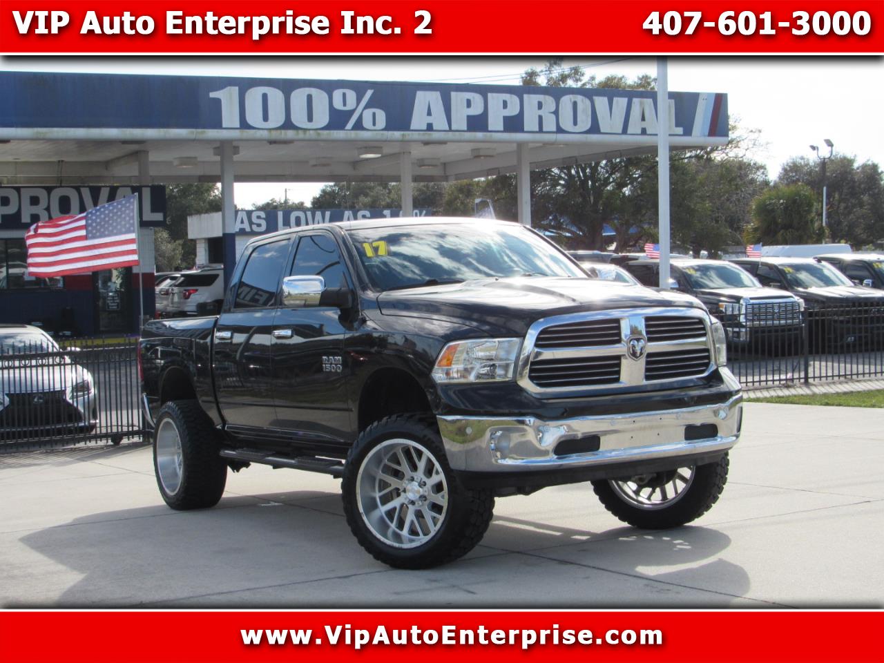 RAM 1500 Big Horn 4x4 Crew Cab 5'7" Box 2017