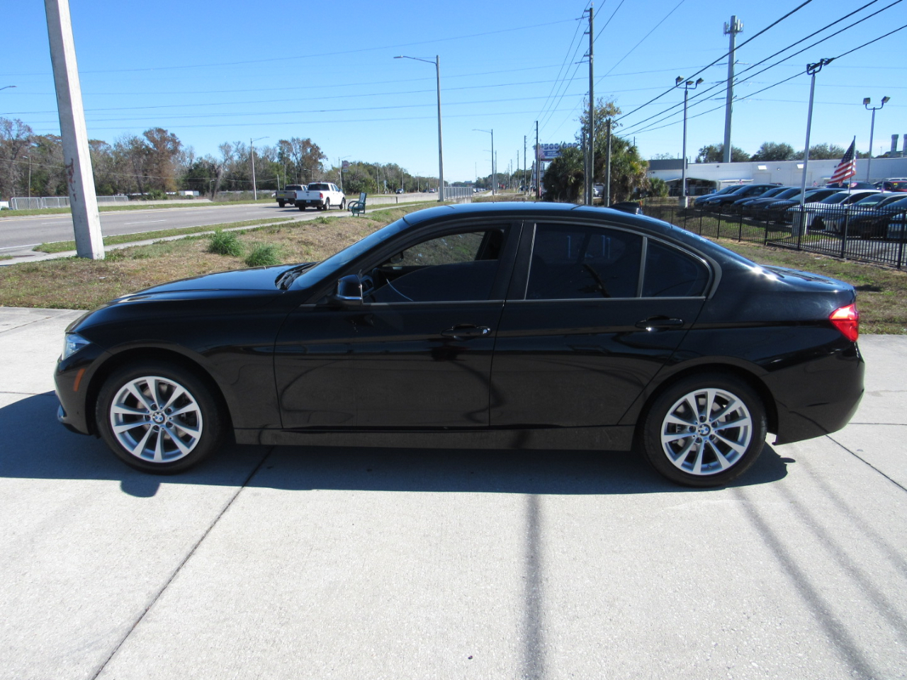 BMW 3 Series 320i Sedan 2018