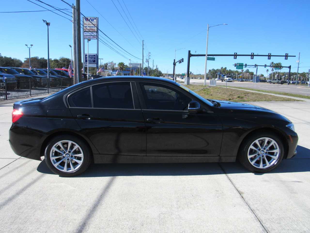 BMW 3 Series 320i Sedan 2018