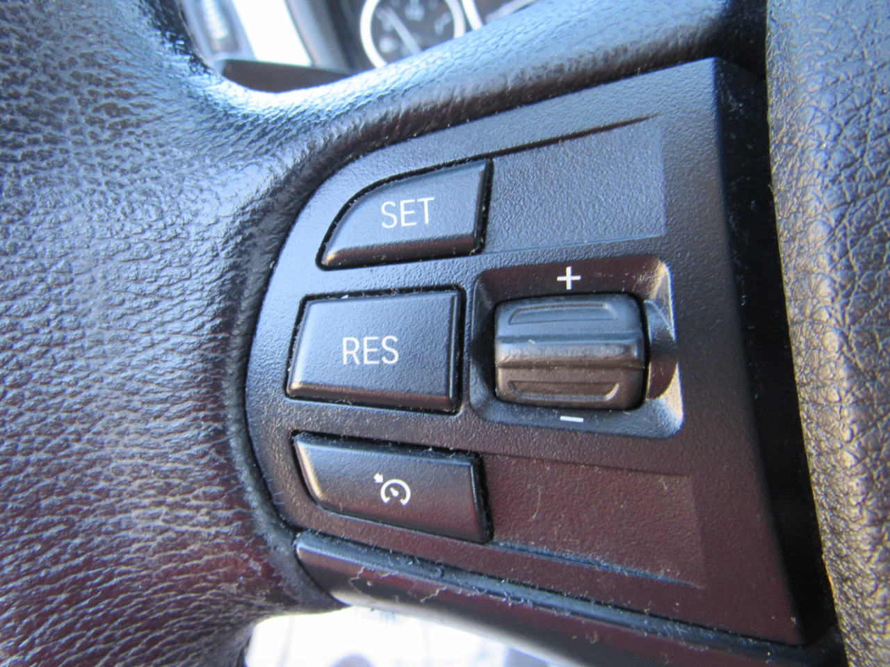 BMW 3 Series 320i Sedan 2018