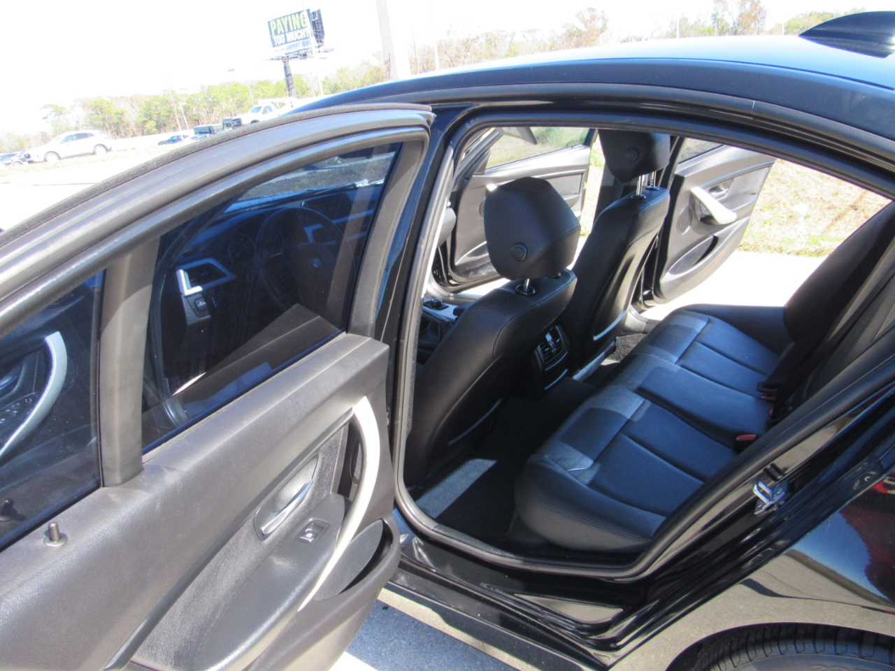 BMW 3 Series 320i Sedan 2018