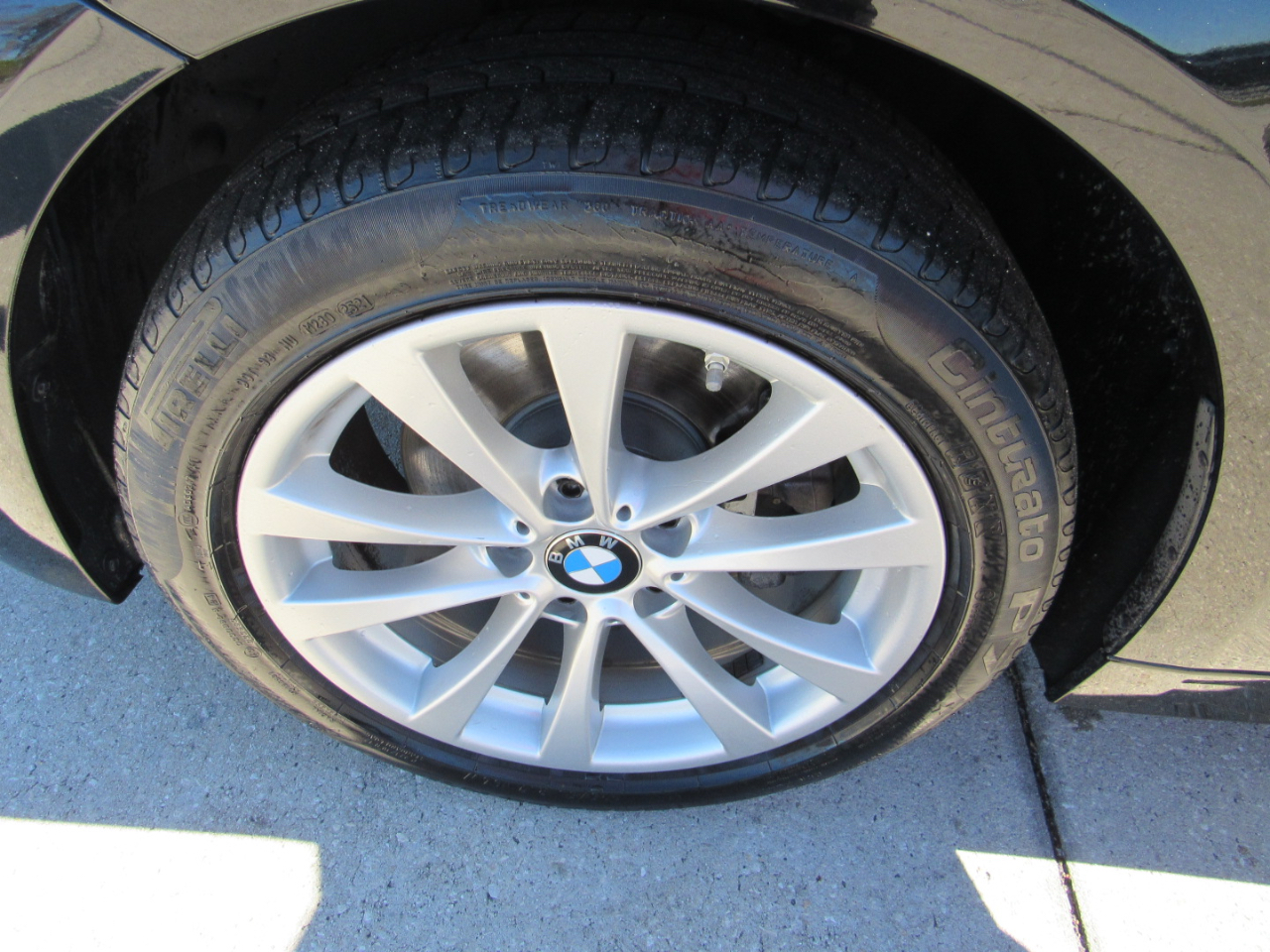 BMW 3 Series 320i Sedan 2018