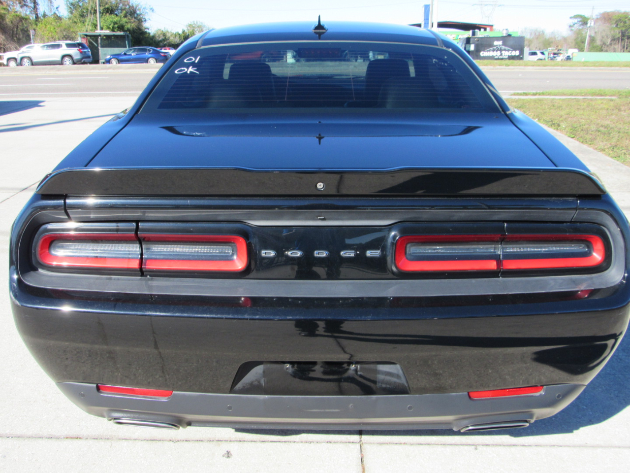 Dodge Challenger 2dr Cpe SXT Plus 2016