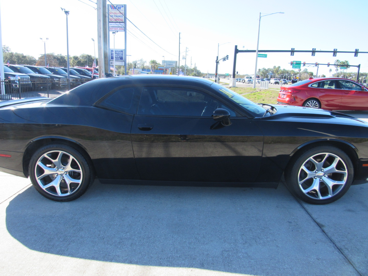 Dodge Challenger 2dr Cpe SXT Plus 2016