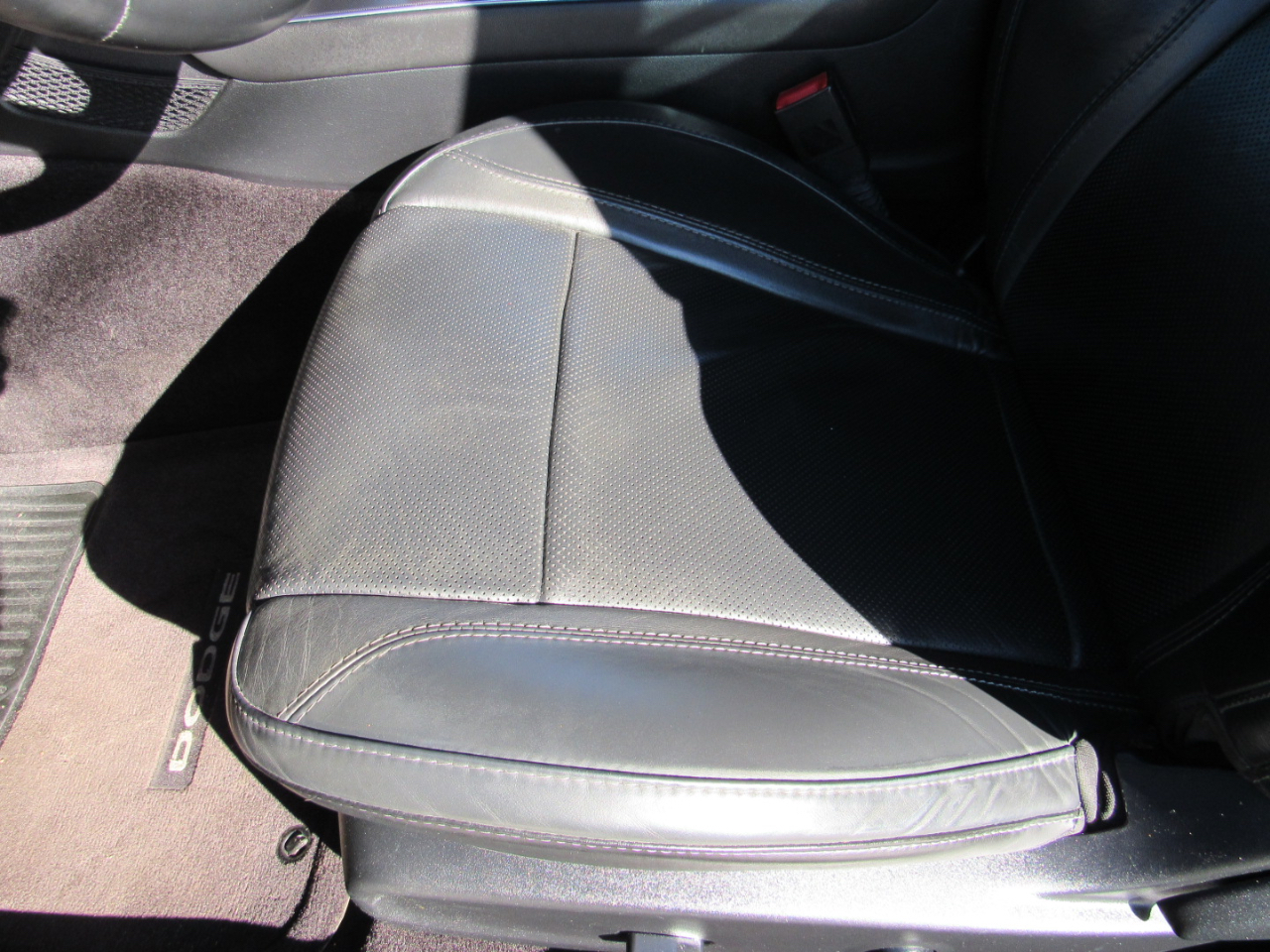 Dodge Challenger 2dr Cpe SXT Plus 2016