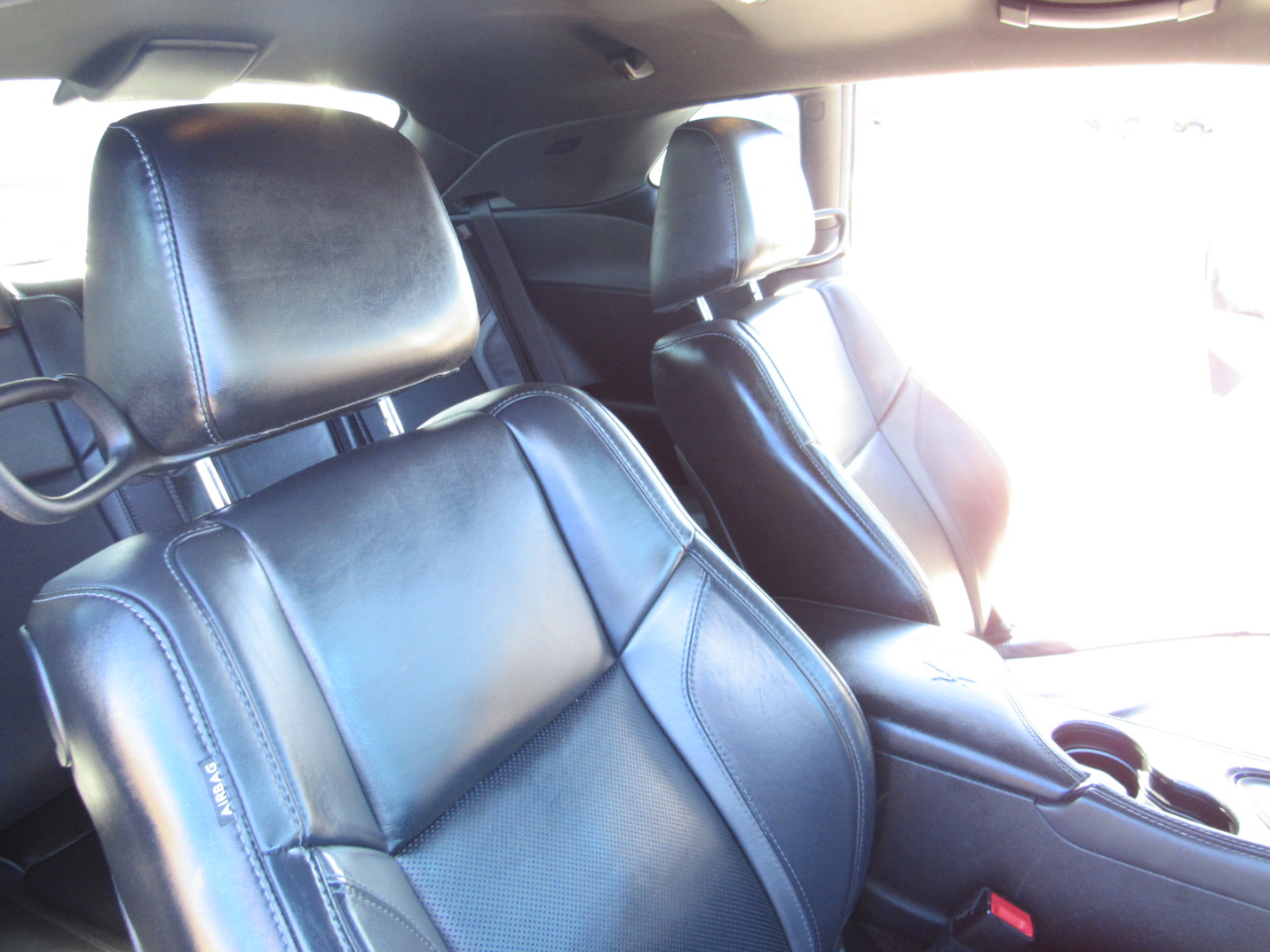 Dodge Challenger 2dr Cpe SXT Plus 2016