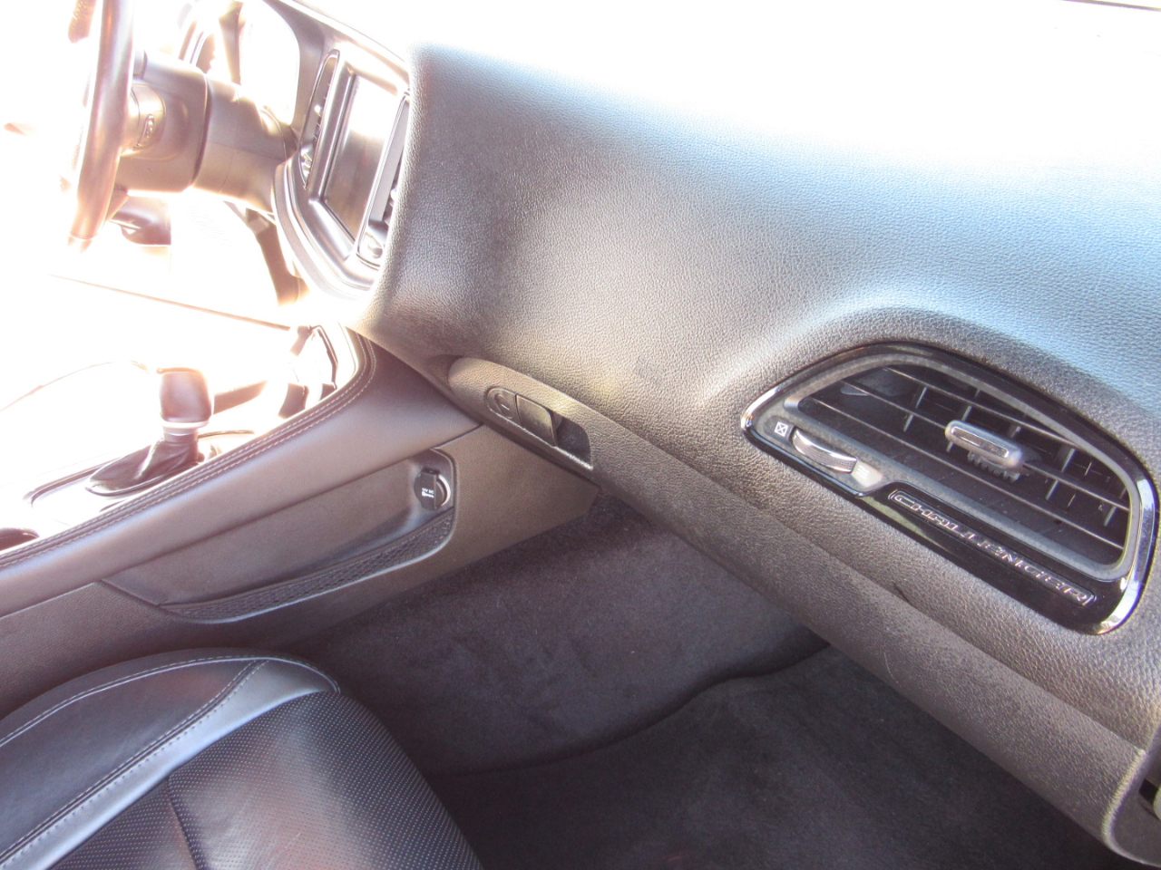 Dodge Challenger 2dr Cpe SXT Plus 2016