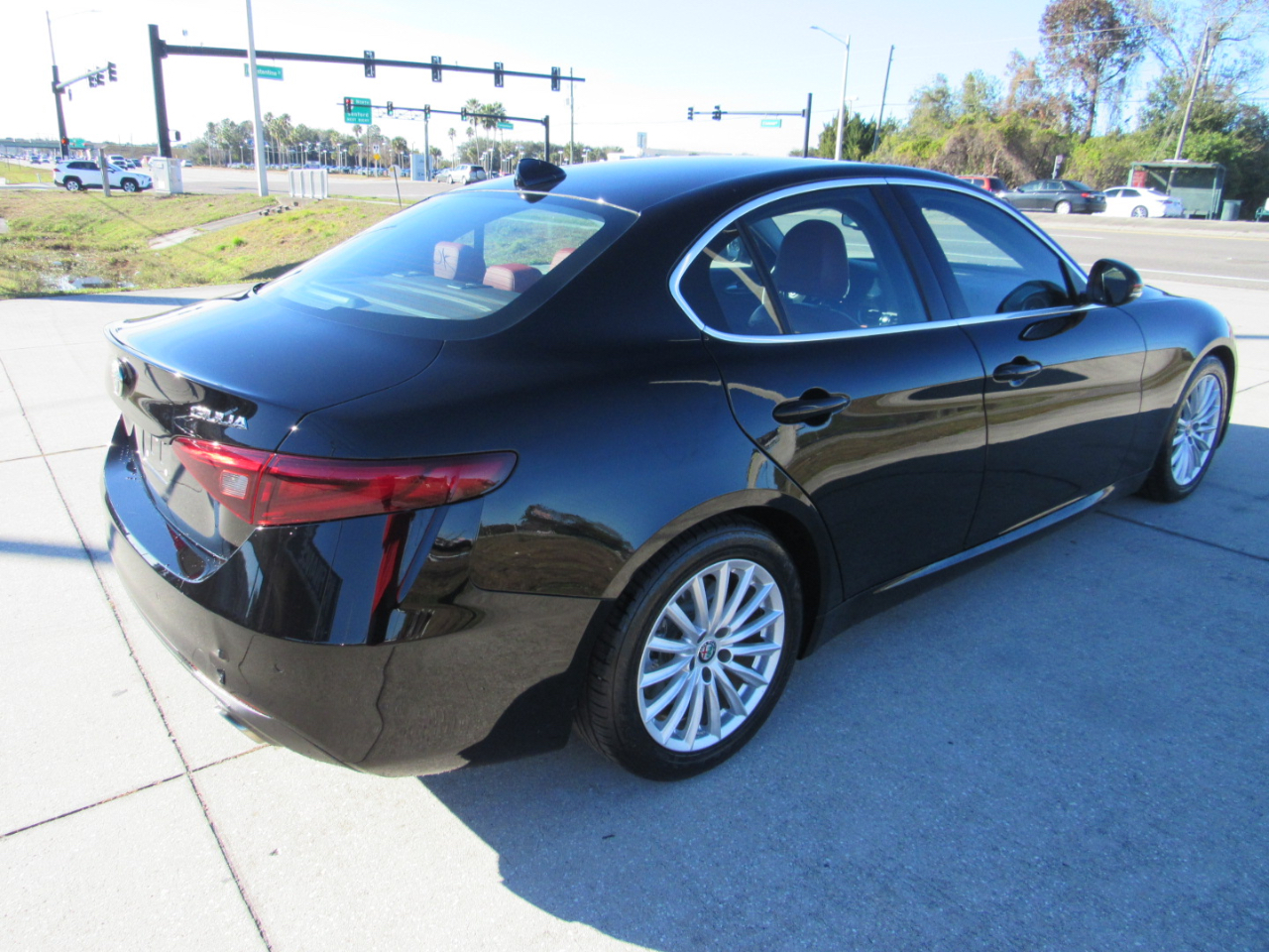 Alfa Romeo Giulia RWD 2021