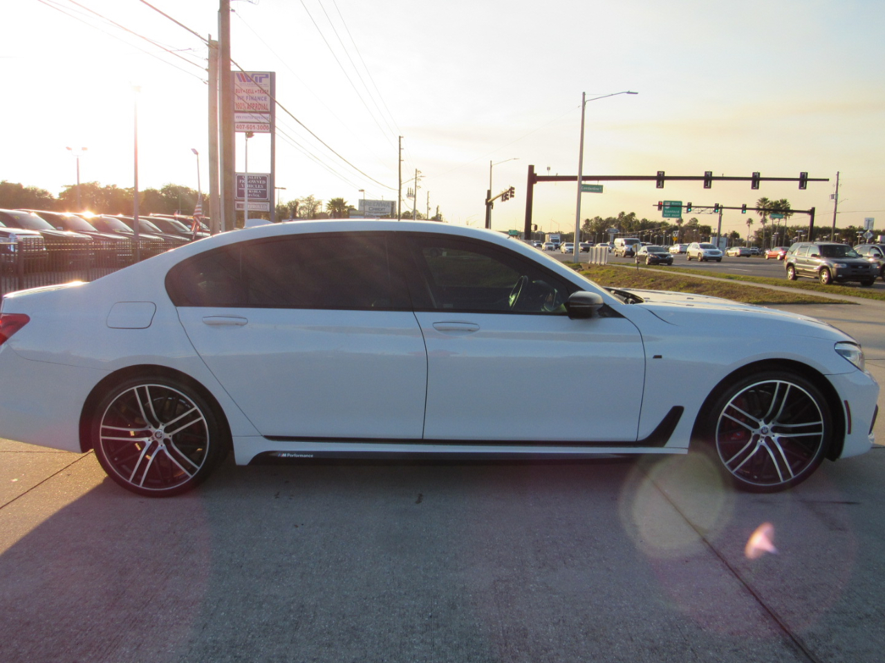 BMW 7 Series 4dr Sdn 750i xDrive AWD 2016