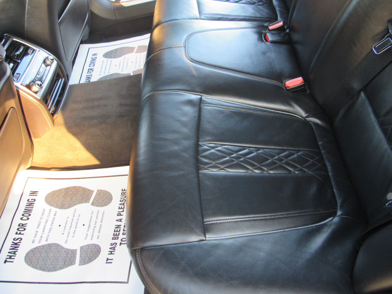 BMW 7 Series 4dr Sdn 750i xDrive AWD 2016