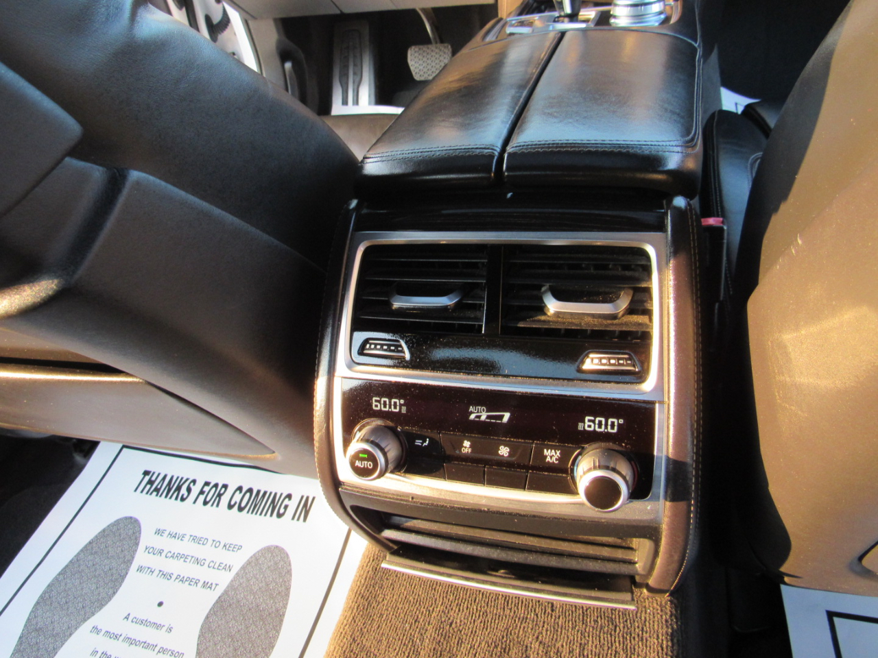 BMW 7 Series 4dr Sdn 750i xDrive AWD 2016