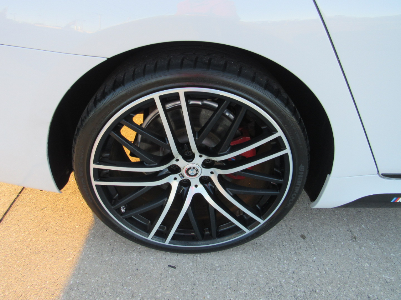 BMW 7 Series 4dr Sdn 750i xDrive AWD 2016