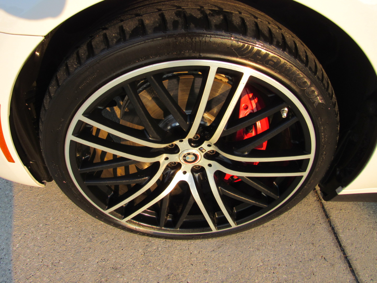 BMW 7 Series 4dr Sdn 750i xDrive AWD 2016