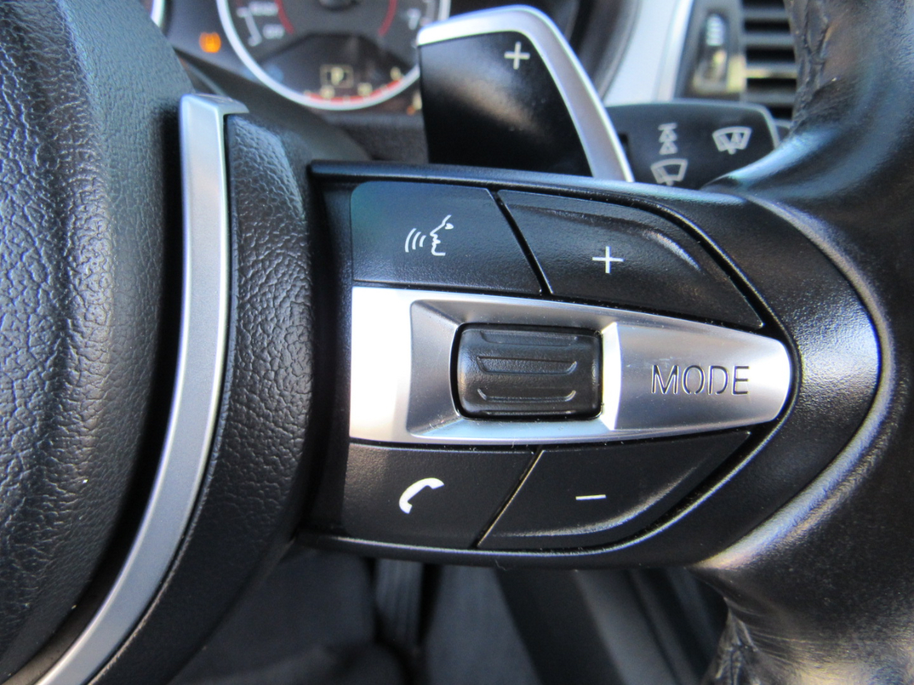 BMW 3 Series 4dr Sdn 340i RWD 2016