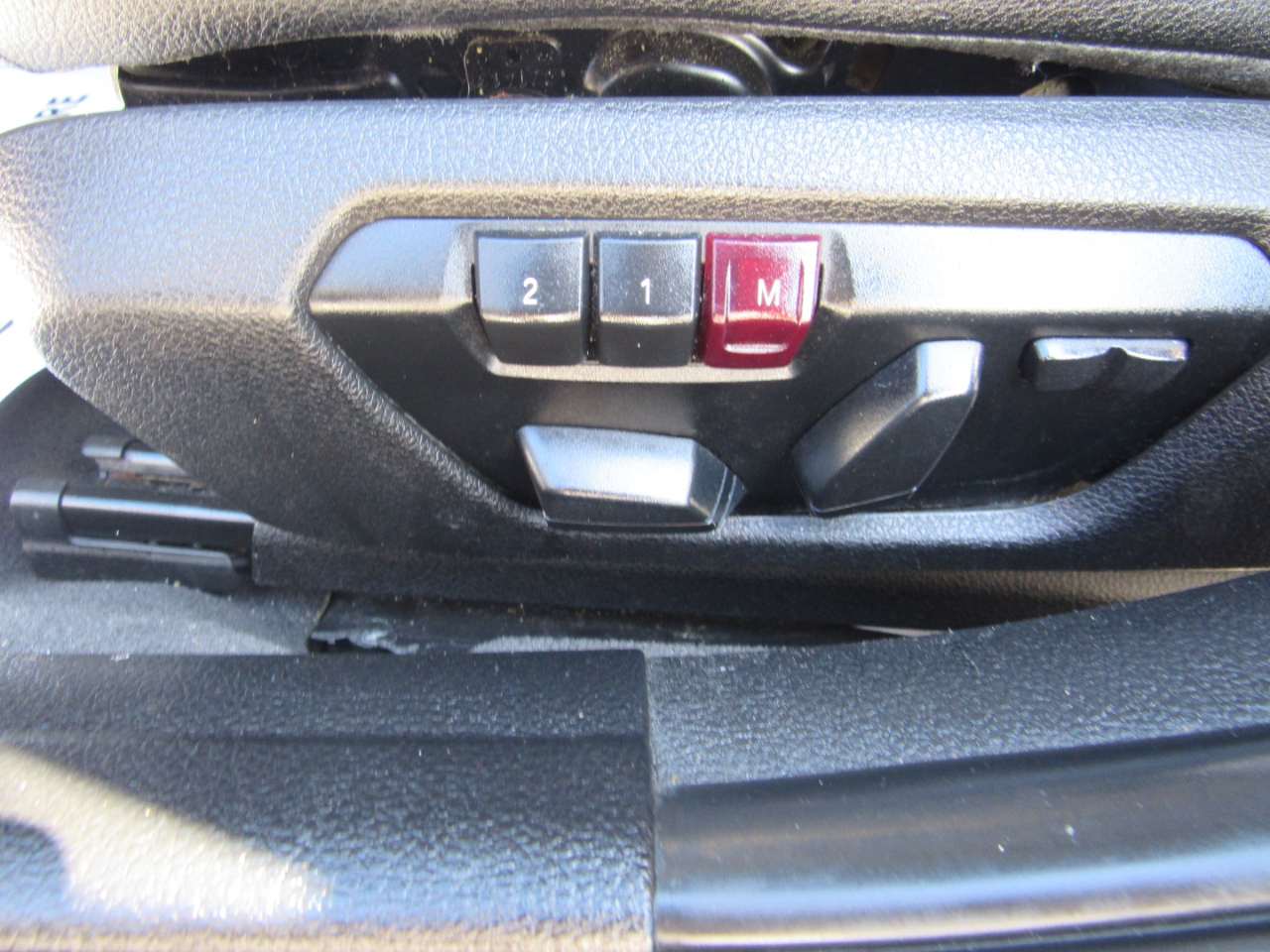 BMW 3 Series 4dr Sdn 328i RWD SULEV 2013