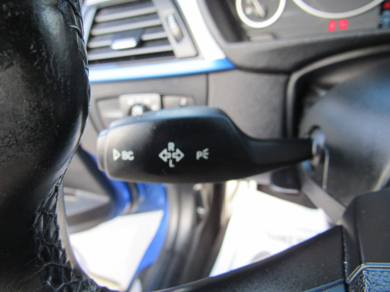 BMW 3 Series 4dr Sdn 328i RWD SULEV 2013