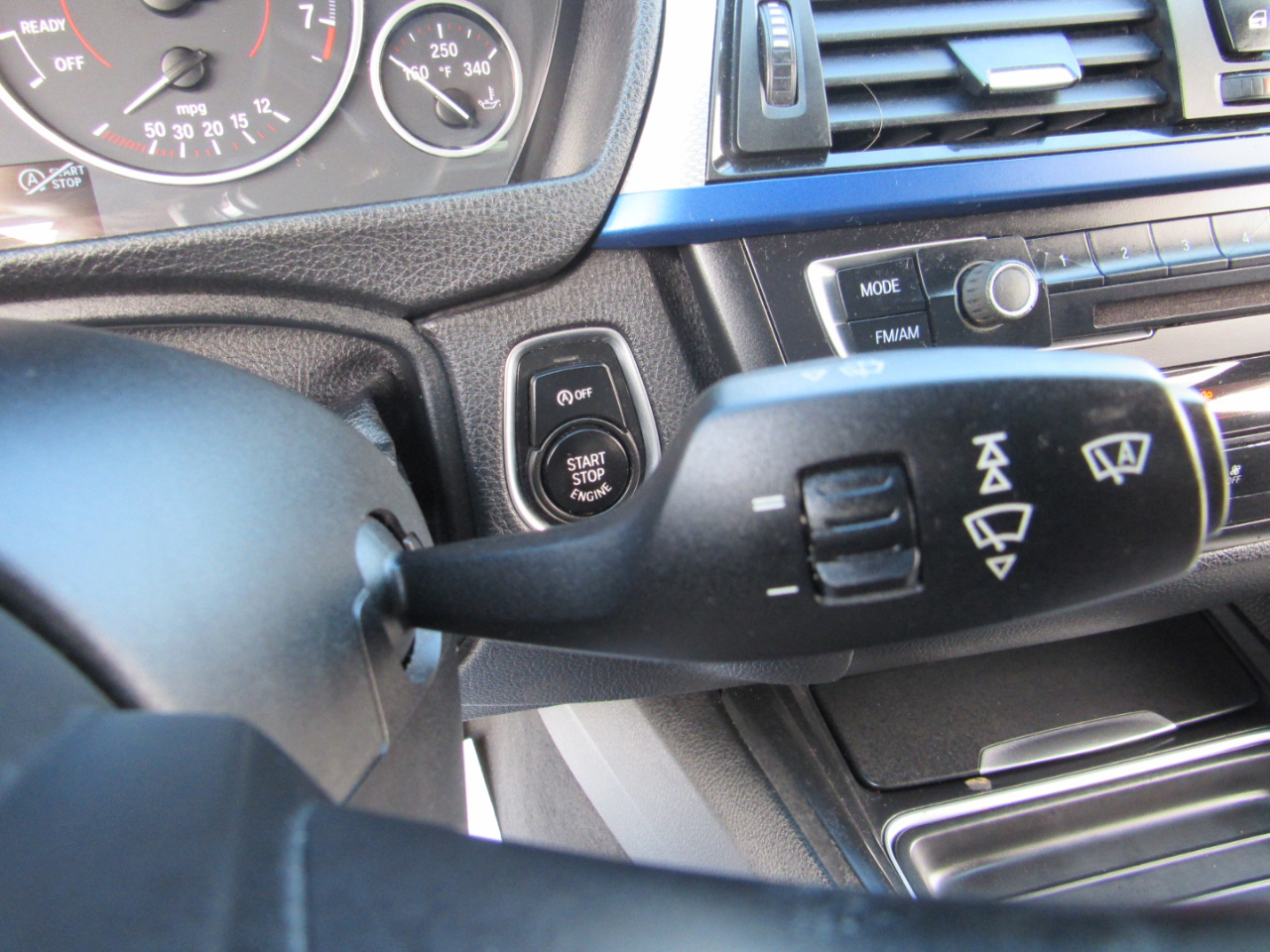 BMW 3 Series 4dr Sdn 328i RWD SULEV 2013