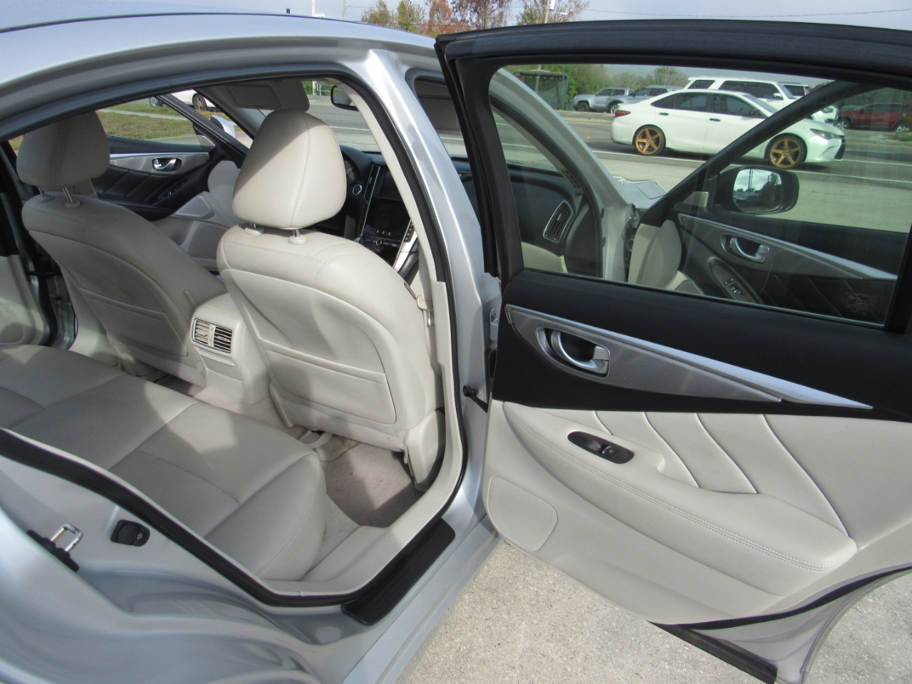 Infiniti Q50 3.0t Premium RWD 2017