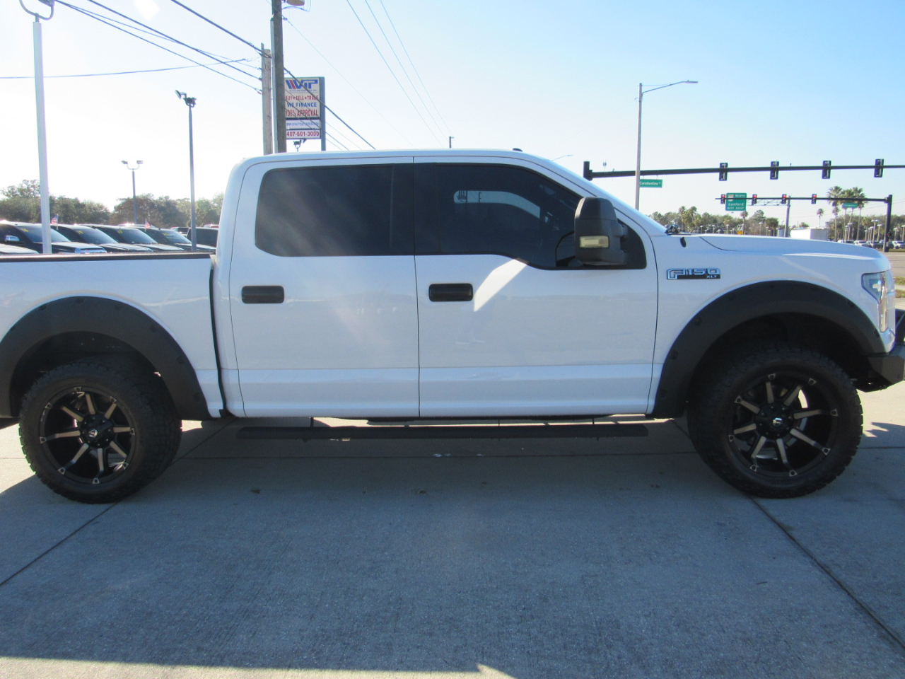 Ford F-150 2WD SuperCrew 150" XLT 2016