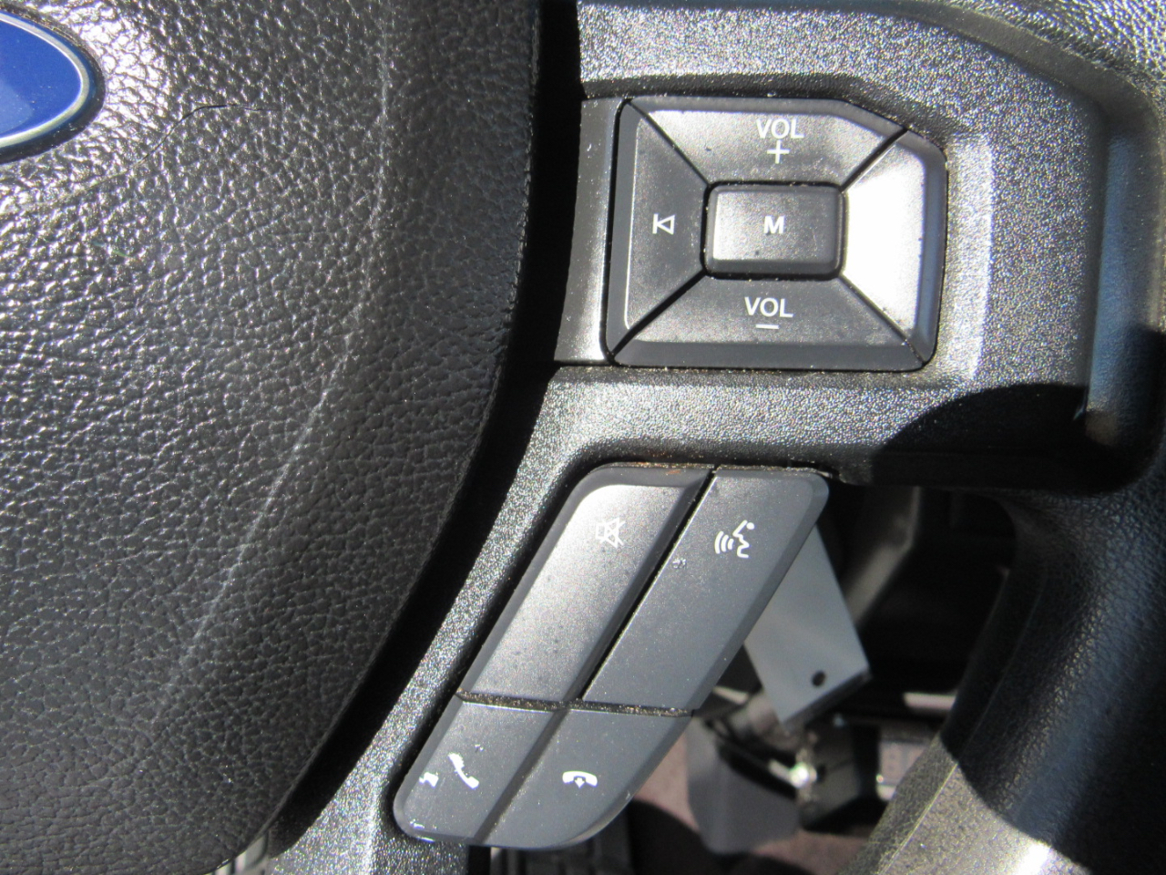 Ford F-150 2WD SuperCrew 150" XLT 2016