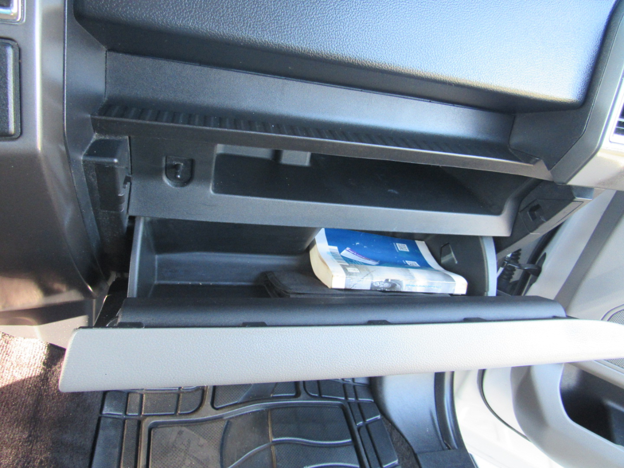 Ford F-150 2WD SuperCrew 150" XLT 2016