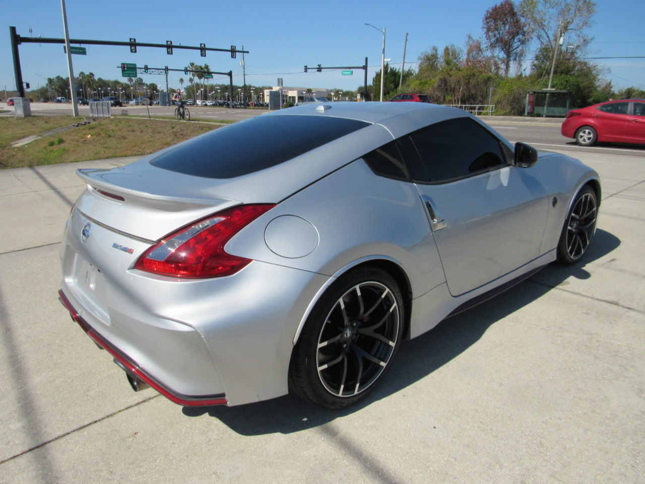 Nissan 370Z 2dr Cpe Auto NISMO Tech 2016