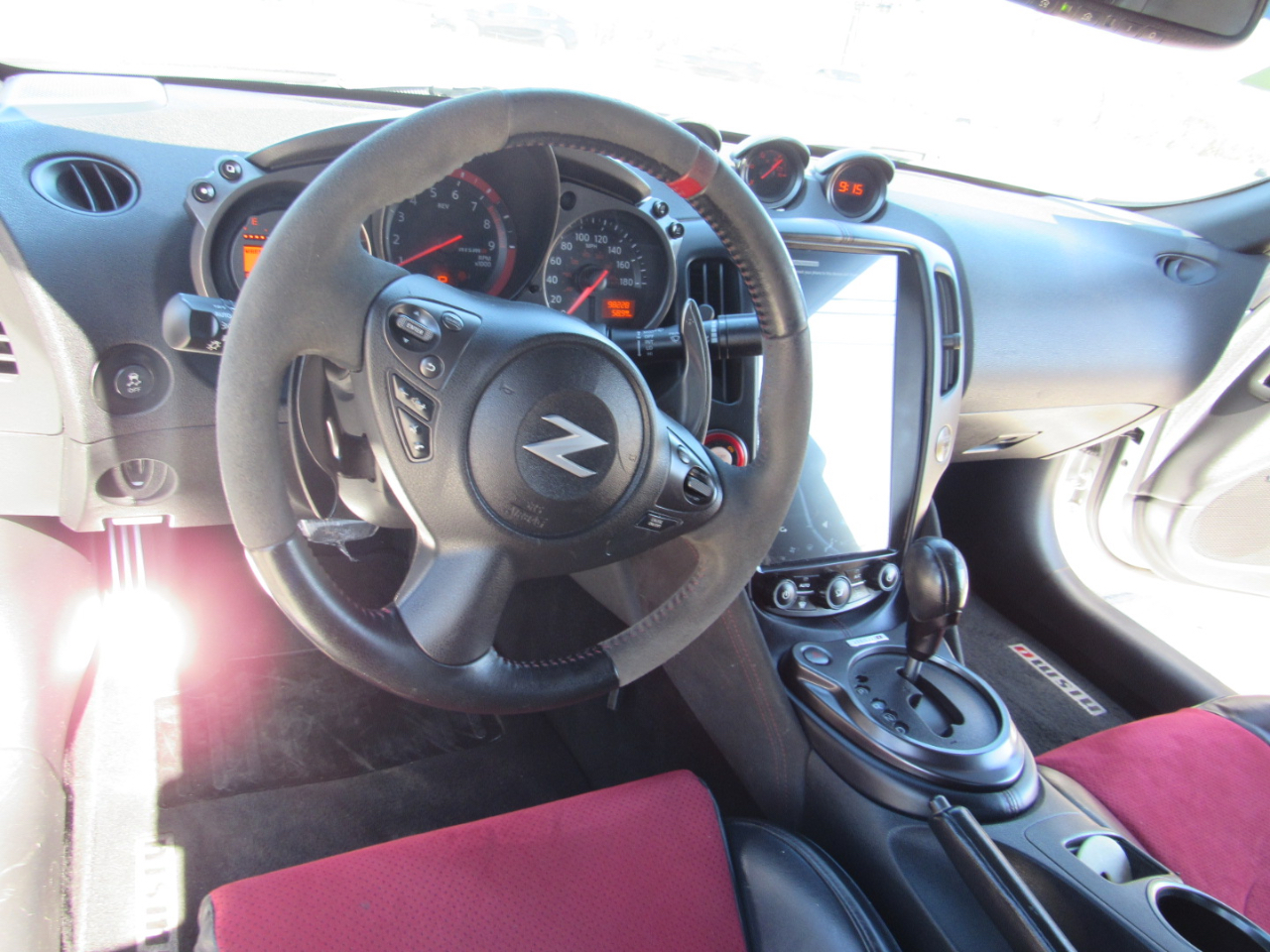 Nissan 370Z 2dr Cpe Auto NISMO Tech 2016