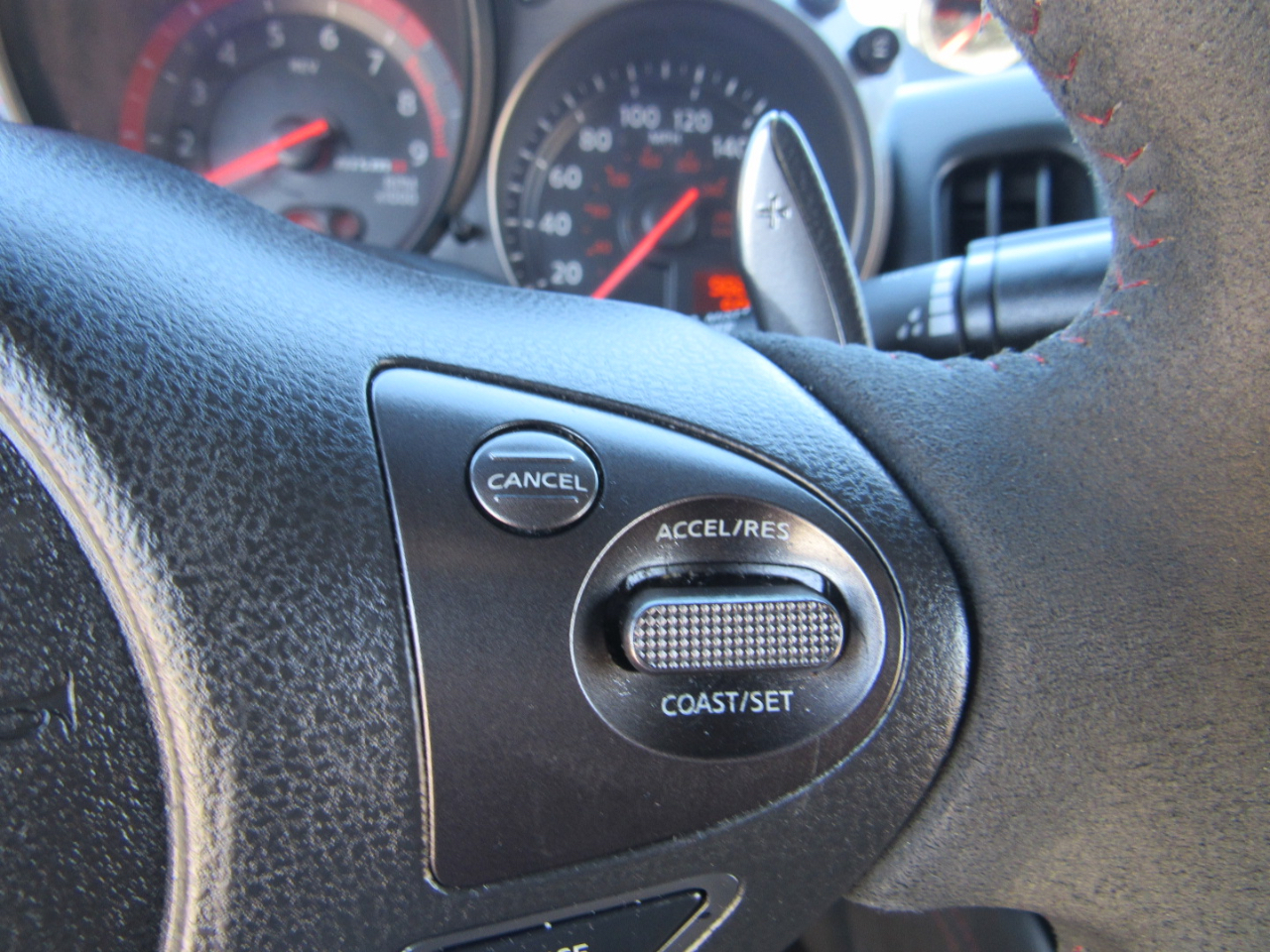 Nissan 370Z 2dr Cpe Auto NISMO Tech 2016