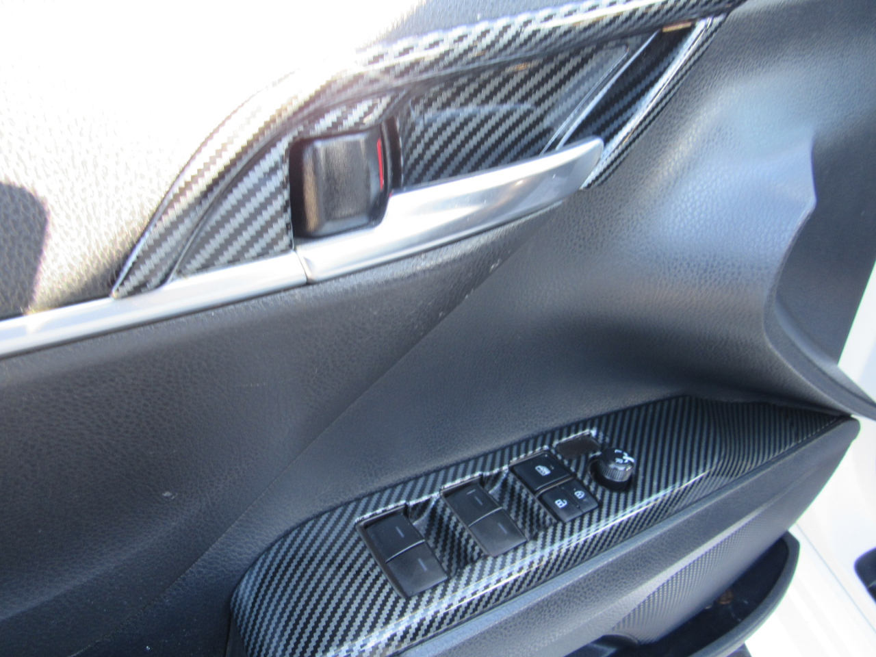 Toyota Camry SE Auto (Natl) 2021