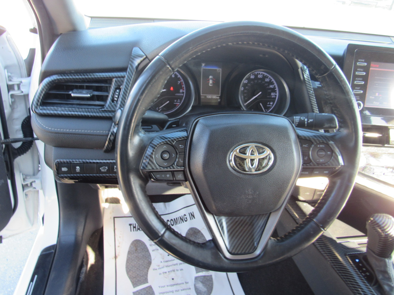 Toyota Camry SE Auto (Natl) 2021