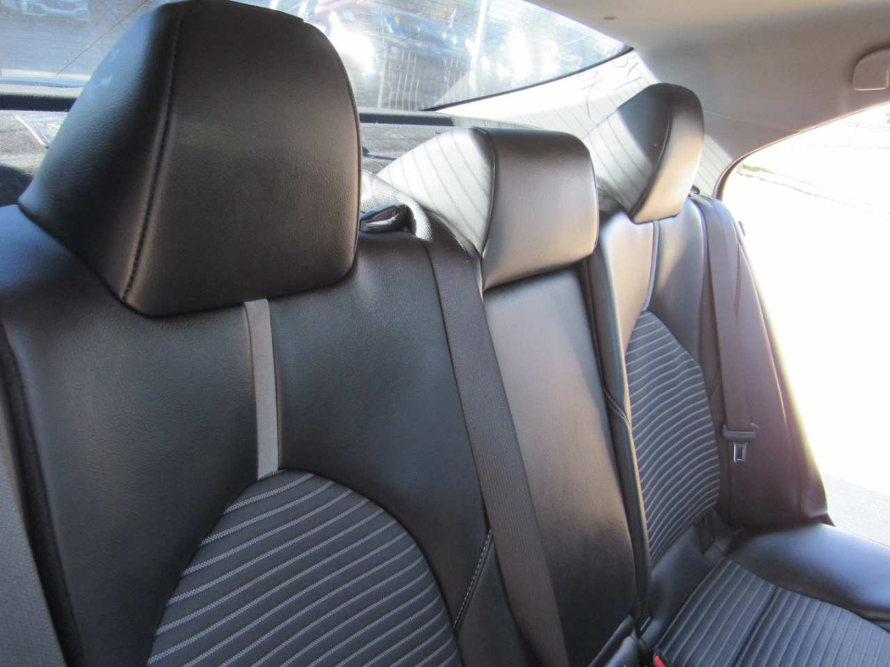 Toyota Camry SE Auto (Natl) 2021