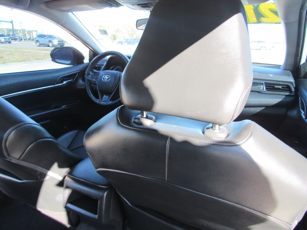 Toyota Camry SE Auto (Natl) 2021