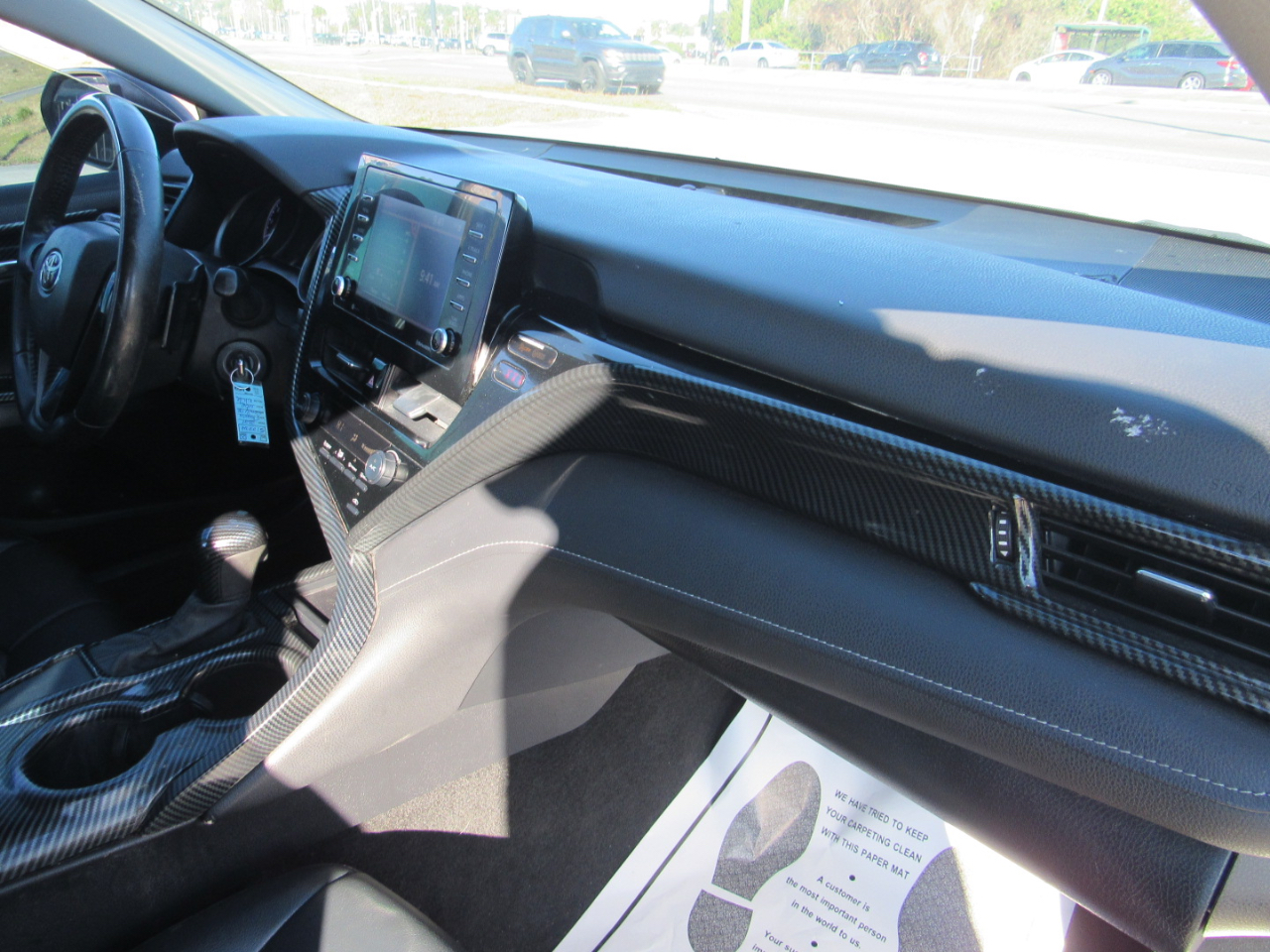 Toyota Camry SE Auto (Natl) 2021