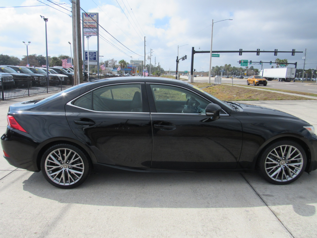 Lexus IS 250 4dr Sport Sdn RWD 2015