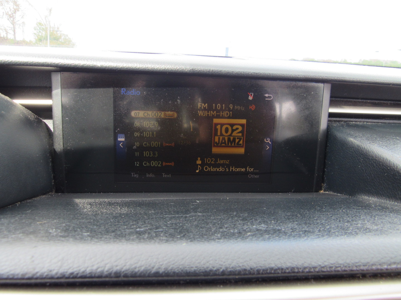 Lexus IS 250 4dr Sport Sdn RWD 2015