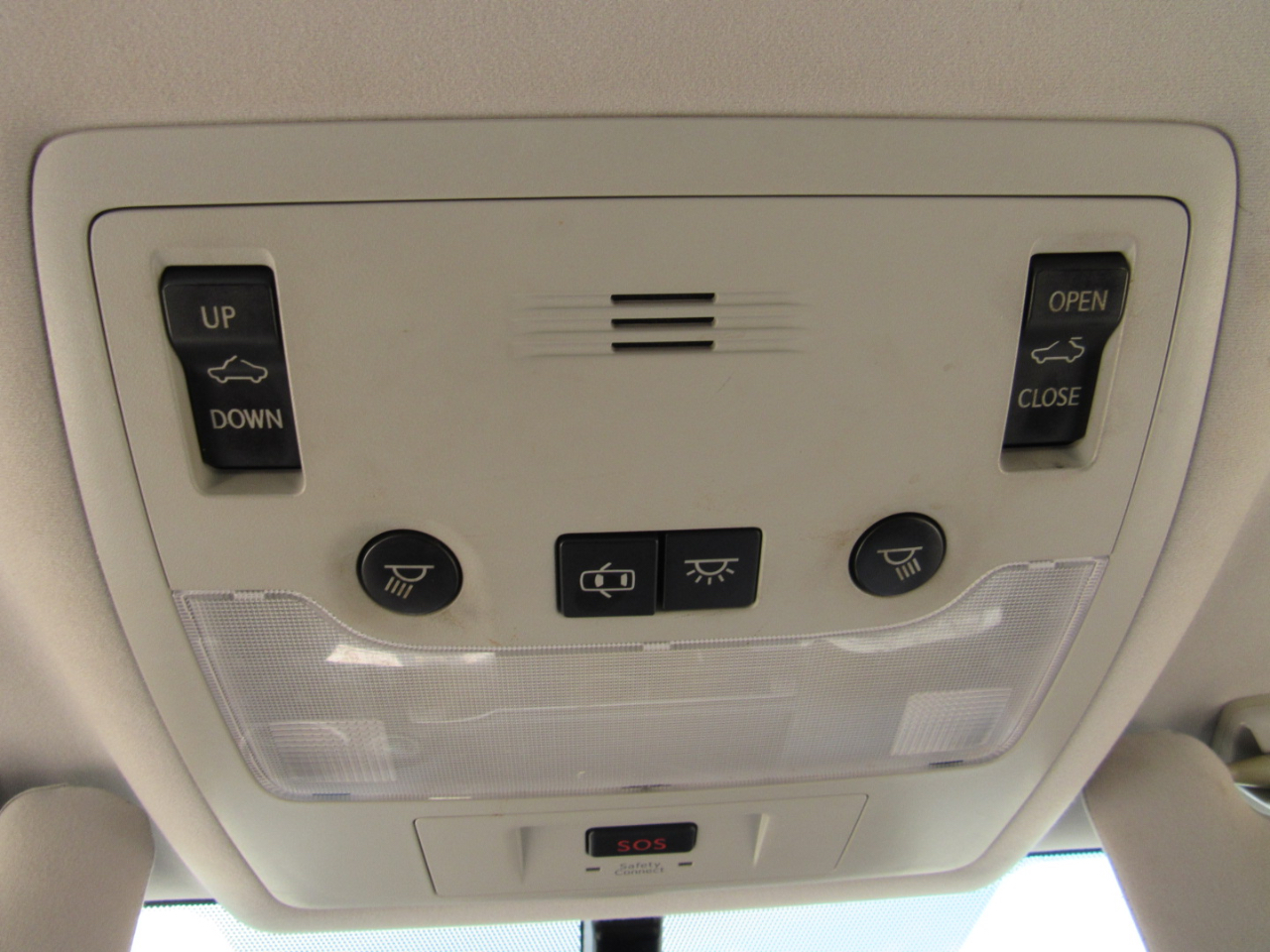 Lexus IS 250 4dr Sport Sdn RWD 2015