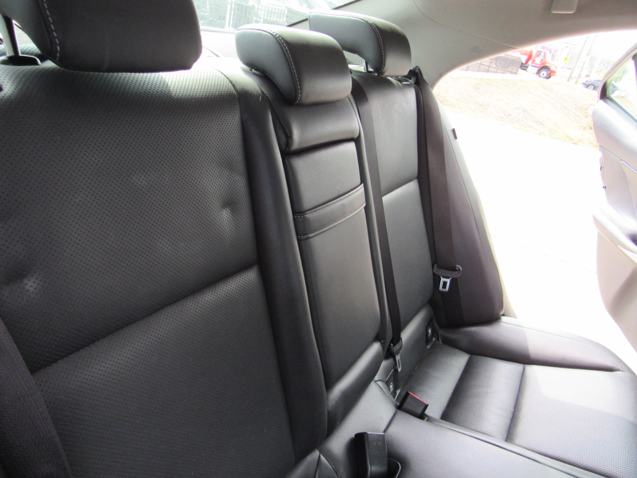 Lexus IS 250 4dr Sport Sdn RWD 2015