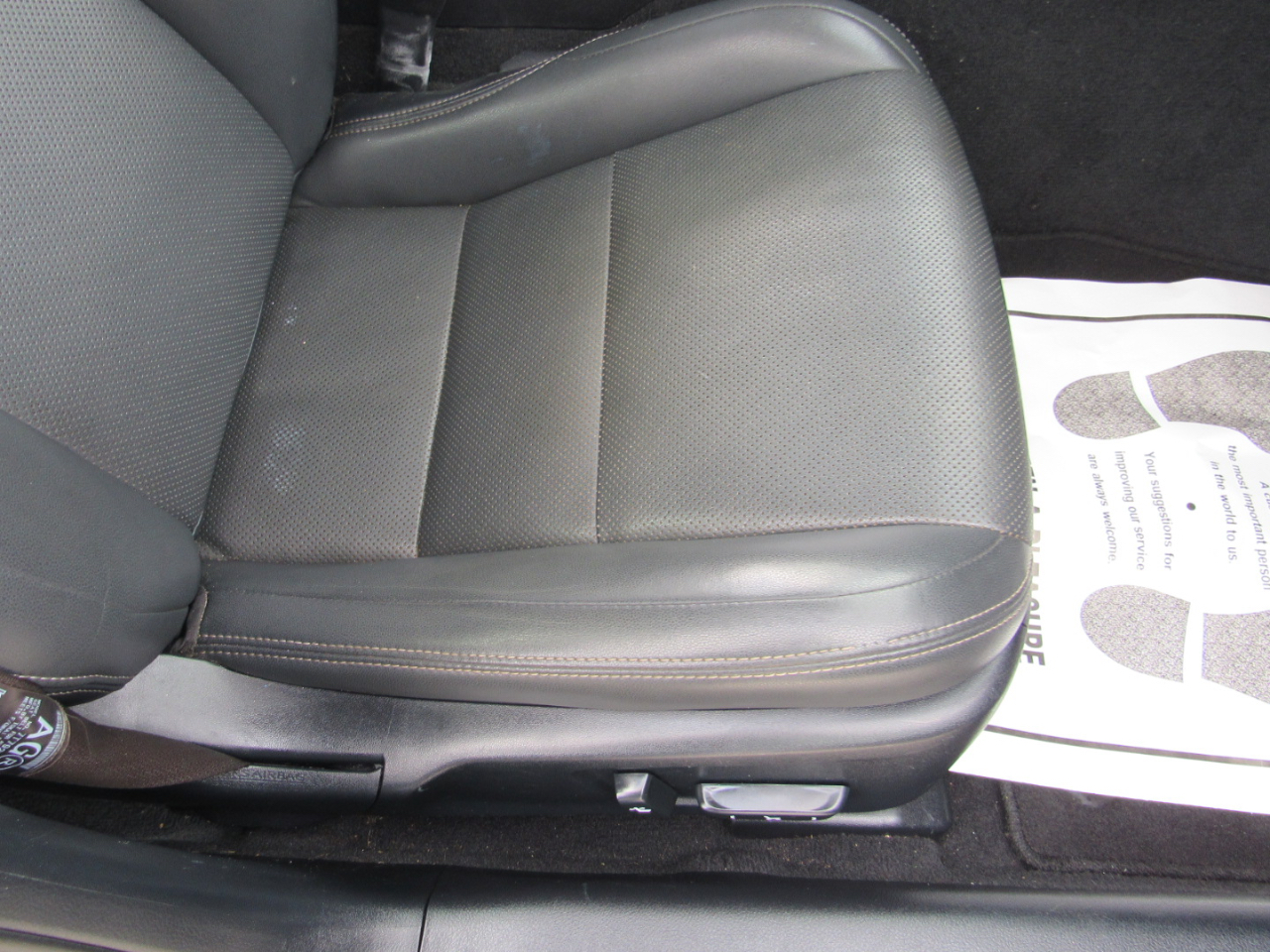 Lexus IS 250 4dr Sport Sdn RWD 2015