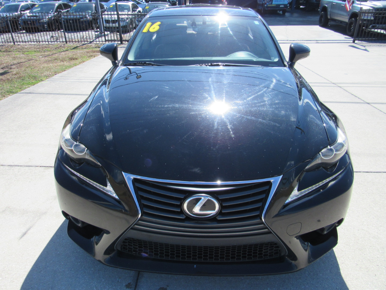 Lexus IS 200t 4dr Sdn 2016