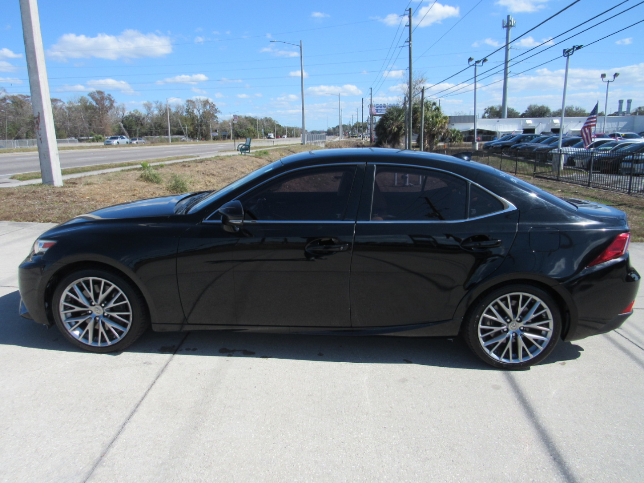 Lexus IS 200t 4dr Sdn 2016