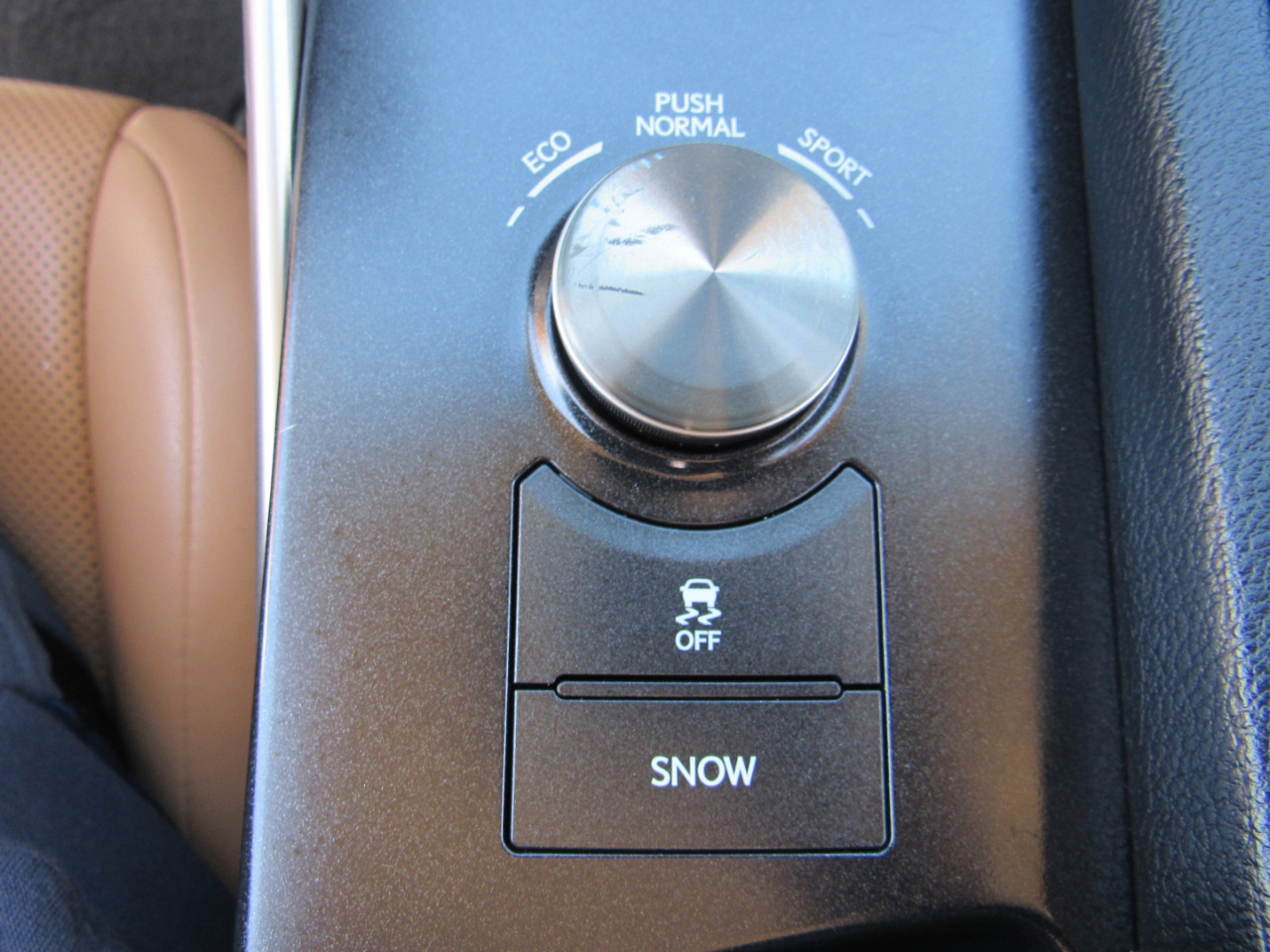 Lexus IS 200t 4dr Sdn 2016