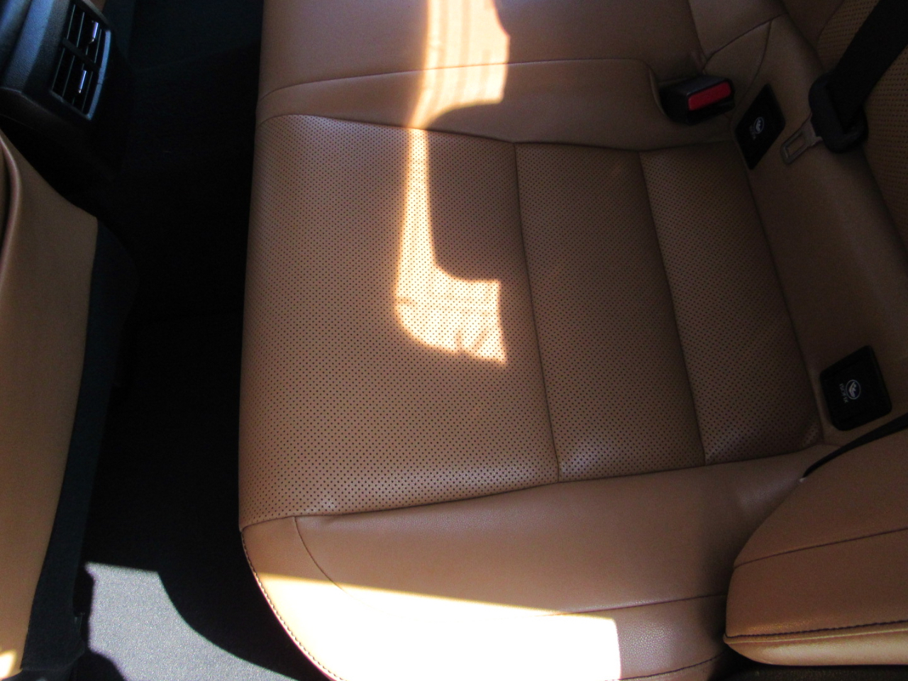 Lexus IS 200t 4dr Sdn 2016