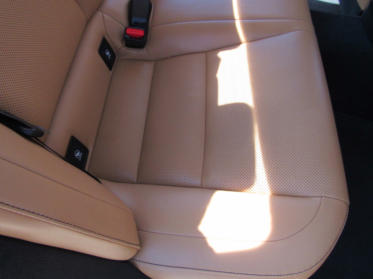 Lexus IS 200t 4dr Sdn 2016