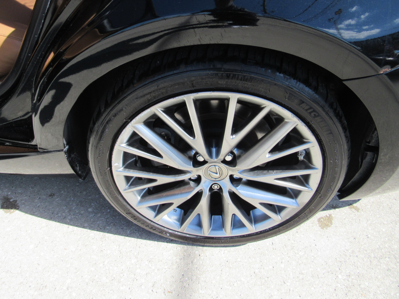 Lexus IS 200t 4dr Sdn 2016