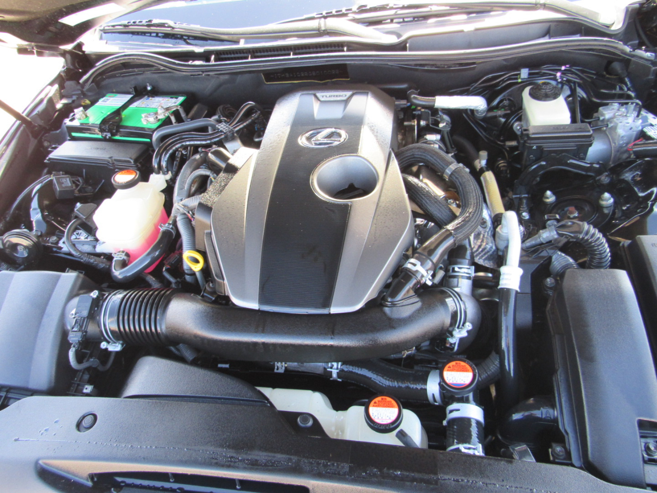 Lexus IS 200t 4dr Sdn 2016